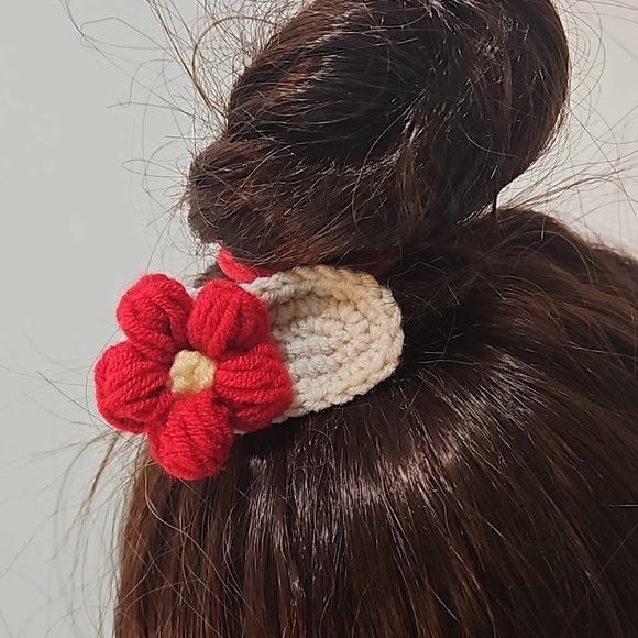 Hand Crafted Handmade Crochet Hair Clip Hand knit Puffy Red Flower Snap Clip 3" - Picture 13 of 17